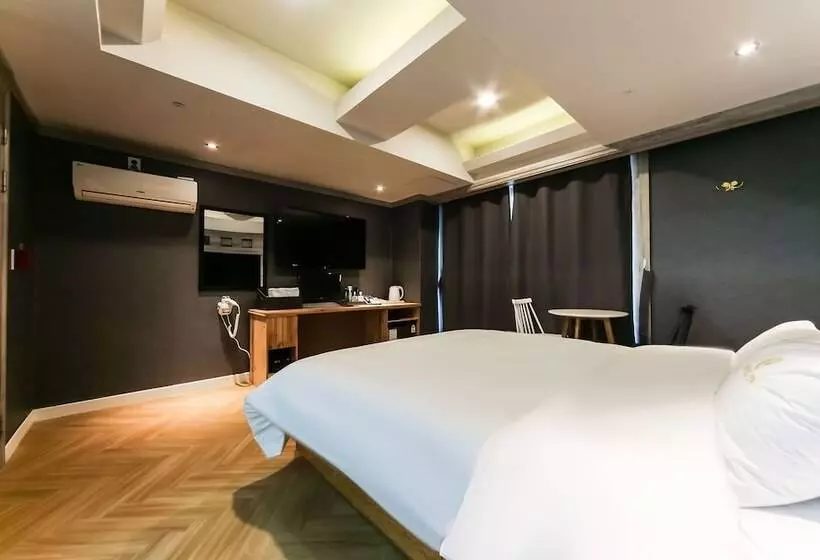 مُتل Changwon Sangnamdong Hotel Jm