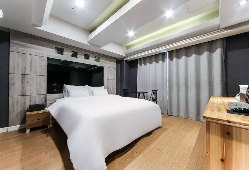 مُتل Changwon Sangnamdong Hotel Jm