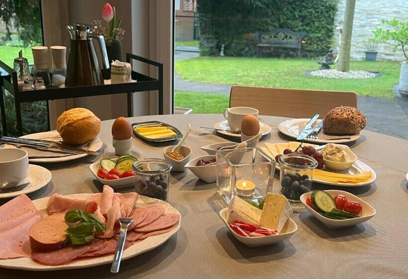 ベッドアンドブレックファースト Pension Dirkschnieder