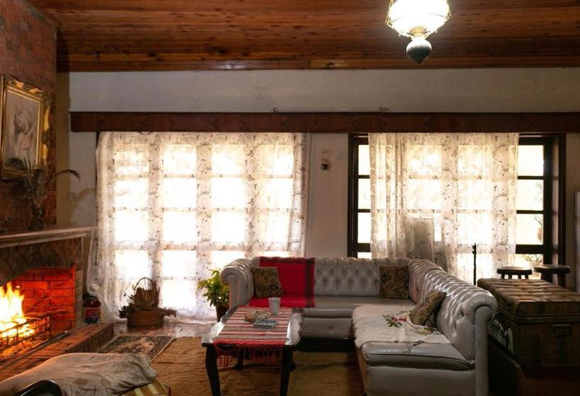 پانسیون Kwa Kamanda