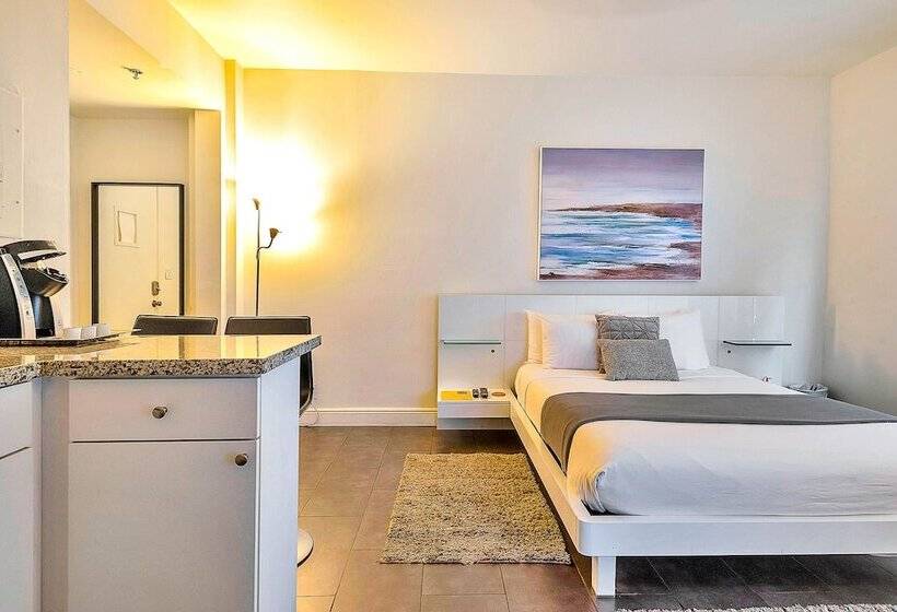 Private Condos At 556 Ocean By Lmc