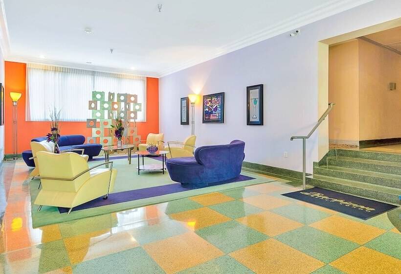 Private Condos At 556 Ocean By Lmc