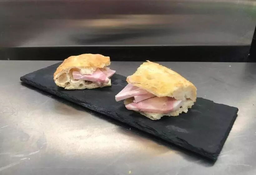 ユースホステル Mammacristina