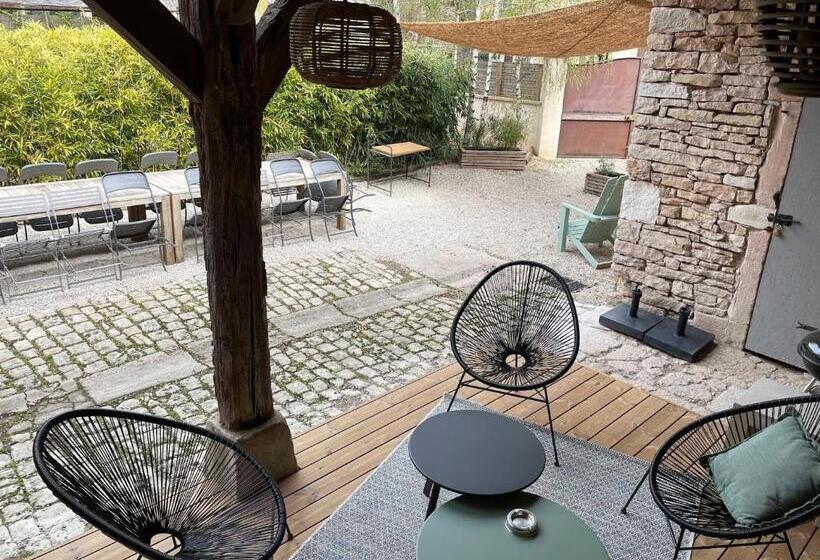 مبيت وإفطار Le Clos De Miribel