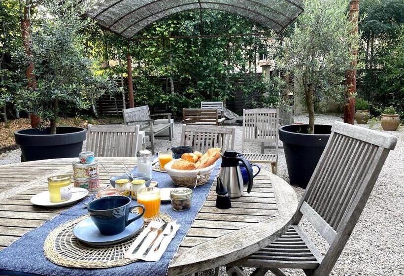 مبيت وإفطار Le Clos De Miribel