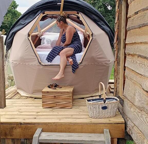 Bed & Breakfast Nuit Insolite Lovelit Val André