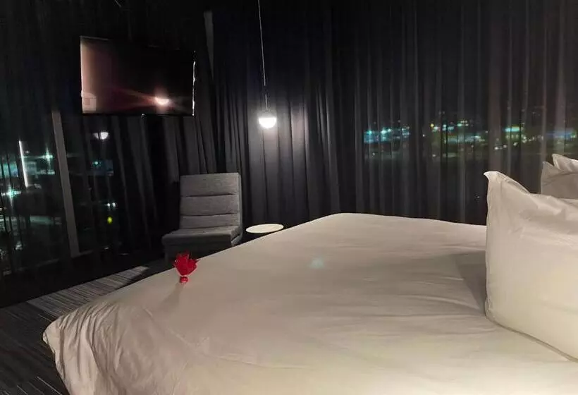 Grand Times Hotel Laval   Centropolis