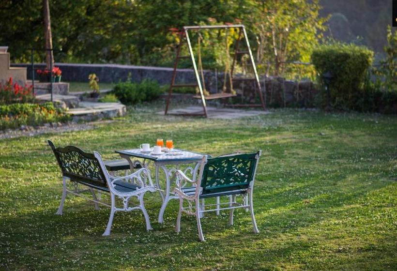 هتل Livingstone Hideaway Homes