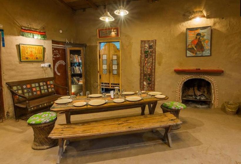 هتل Livingstone Hideaway Homes