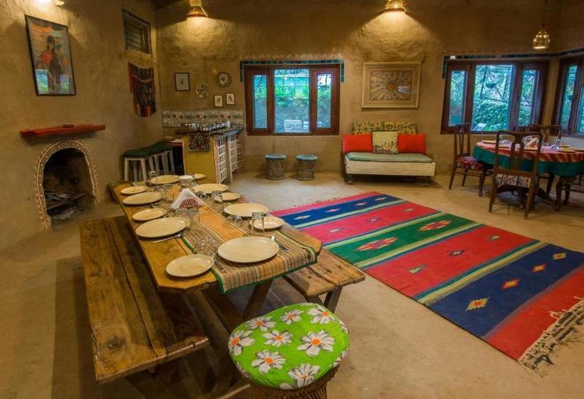 هتل Livingstone Hideaway Homes