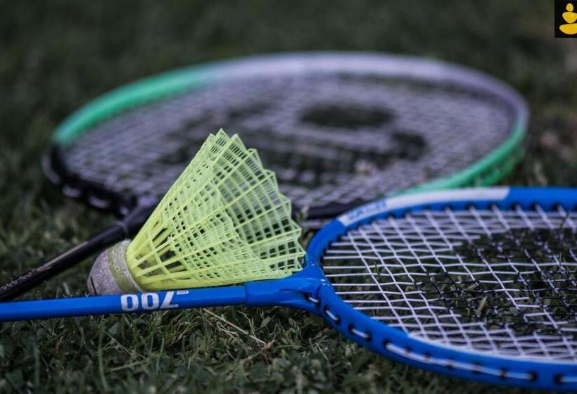 هتل Livingstone Hideaway Homes