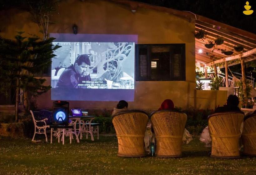 هتل Livingstone Hideaway Homes