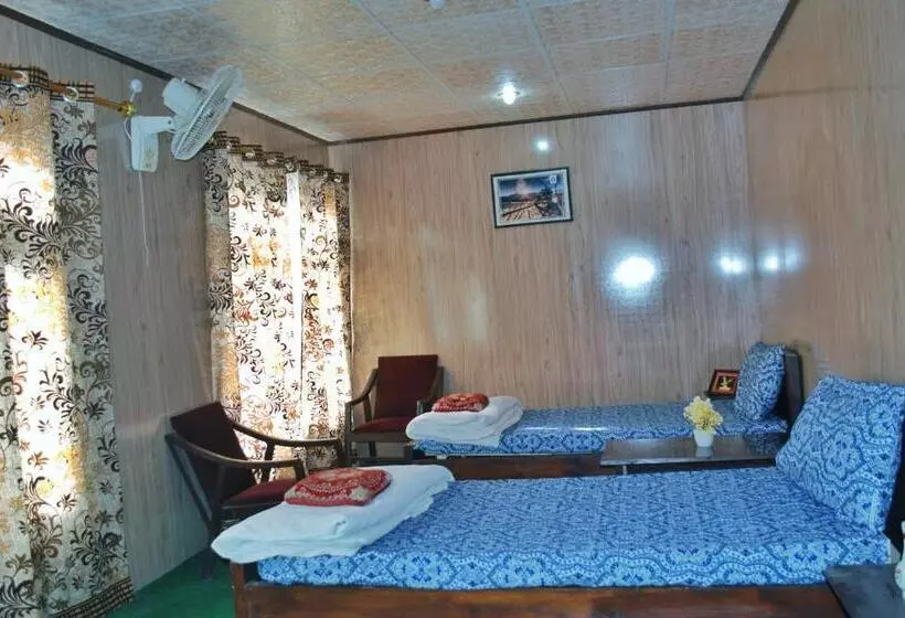 هتل Skardu Lodge