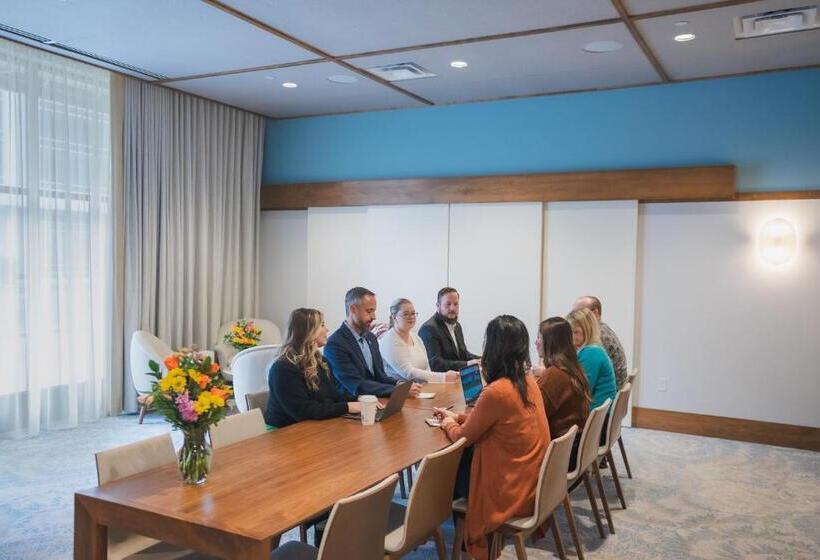 فندق The Bradley