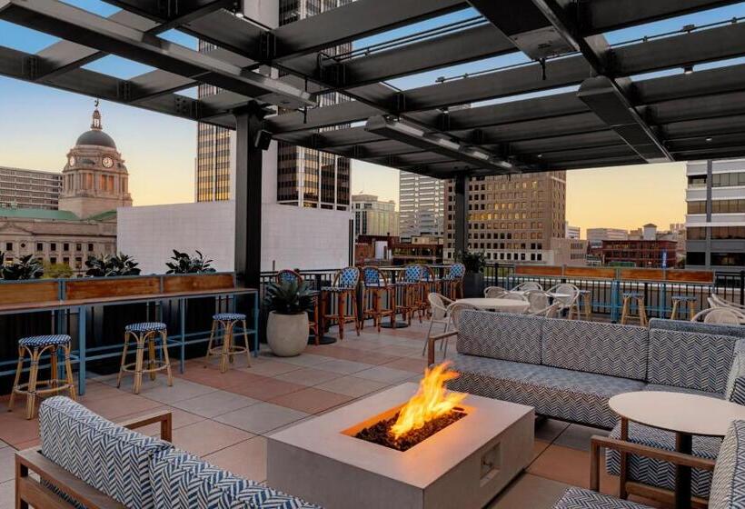 فندق The Bradley