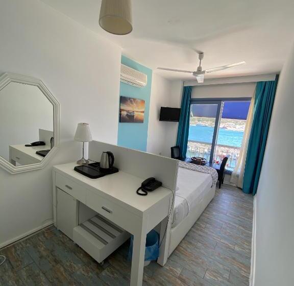 Larimar Hotel Cesme