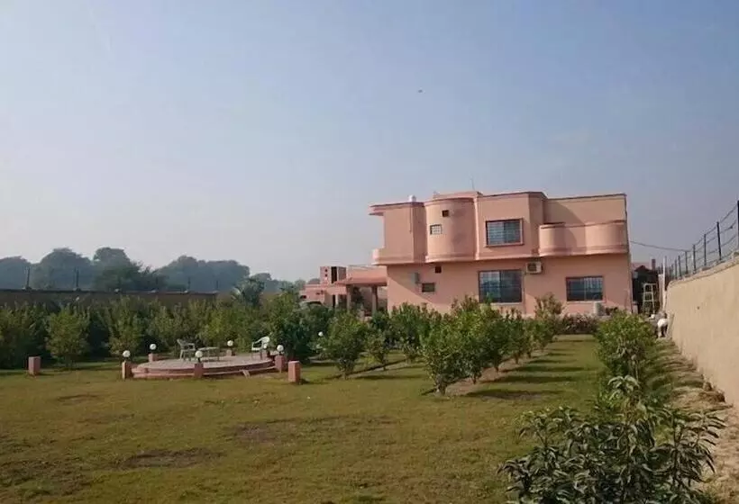پانسیون Arabian Lodges