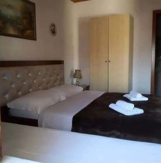 ペンション Aria Baci Guest House