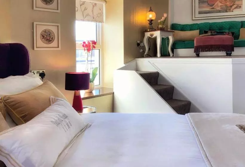 Majatalo Bedford House & Hall