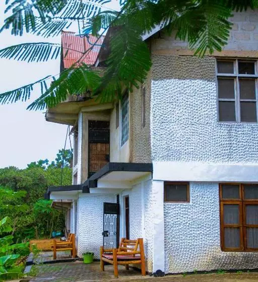 ベッドアンドブレックファースト Mikoko Beach & Cottages