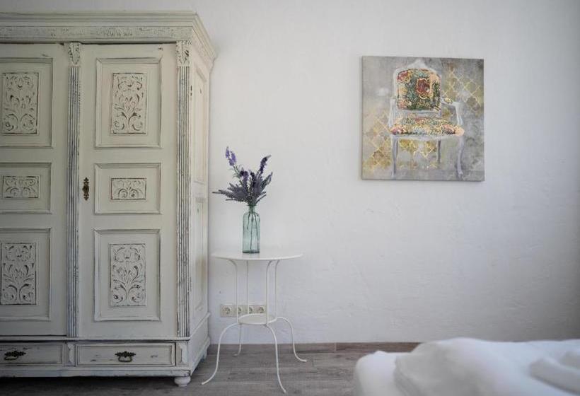 Bed and Breakfast Pajta Apartman és Vendégház