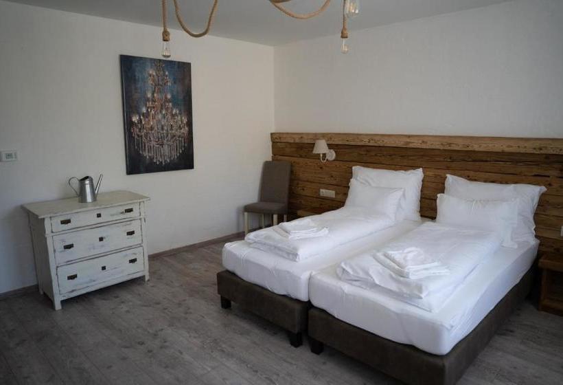 Bed and Breakfast Pajta Apartman és Vendégház