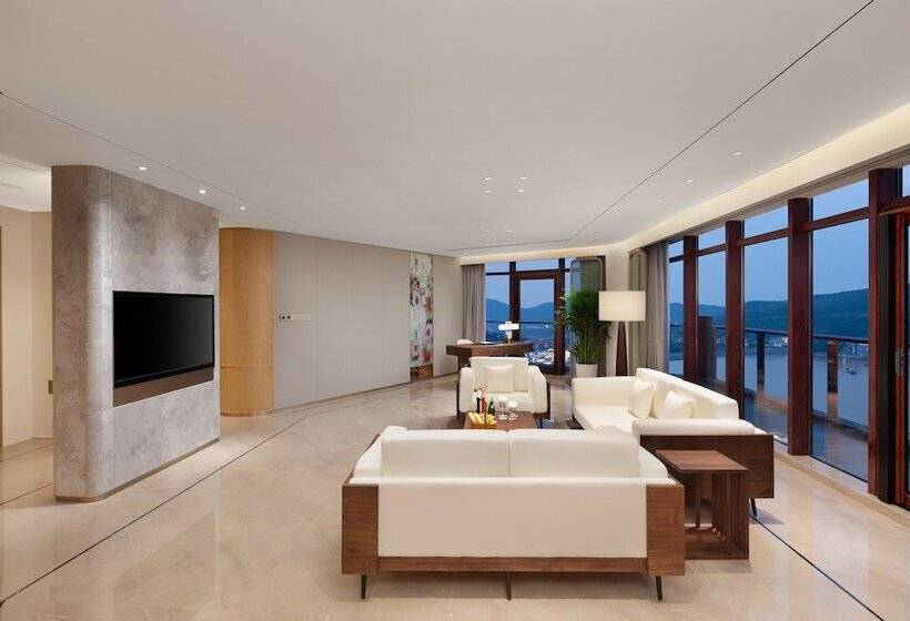 Otel Crowne Plaza Zhoushan Seaview, An Ihg