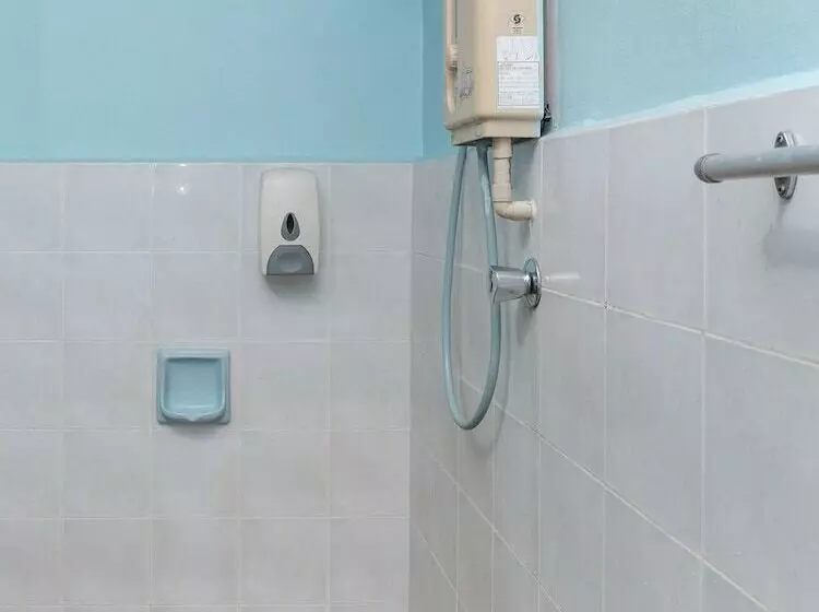 Hotelli Oyo 90167  Tiara