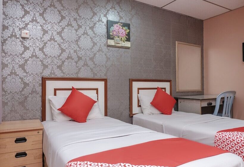 בית מלון כפרי Oyo 90167 Tiara