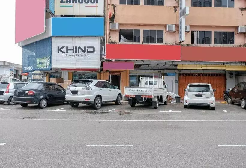 Hotelli Oyo 90167  Tiara