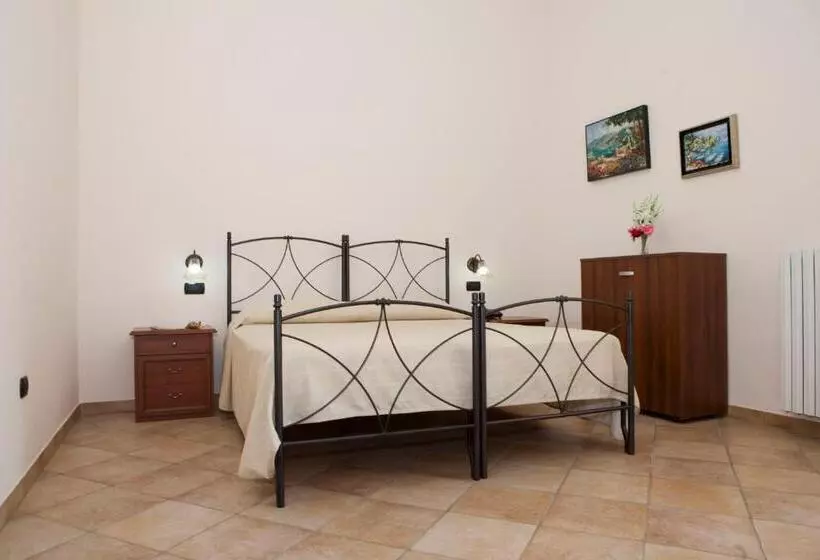 هتل Agriturismo Da Regina