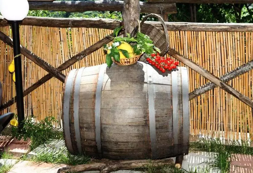 هتل Agriturismo Da Regina