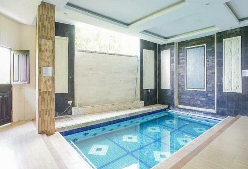 펜션 Reddoorz Near Muaya Beach Jimbaran