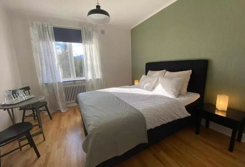 ペンション Villa Karllösa Bed And Breakfast