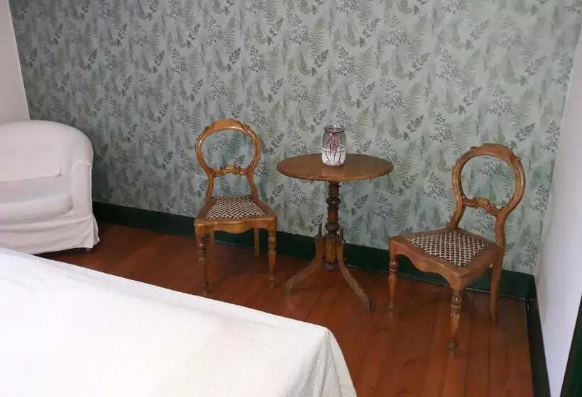 ペンション Villa Karllösa Bed And Breakfast