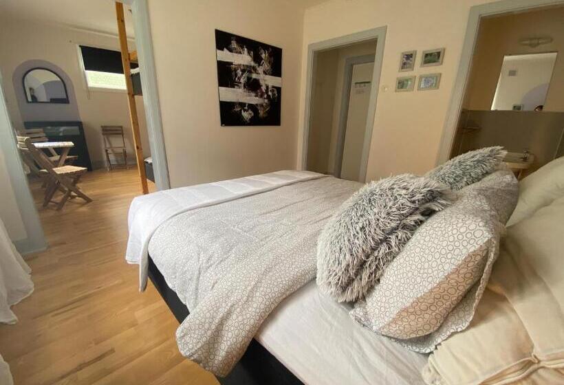 Pansiyon Villa Karllösa Bed And Breakfast