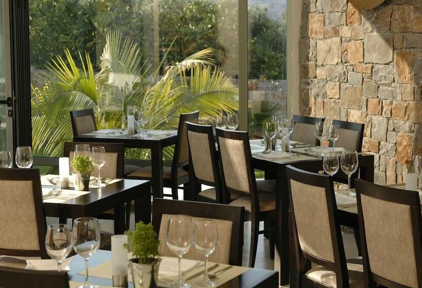 Angela Studios Apartments