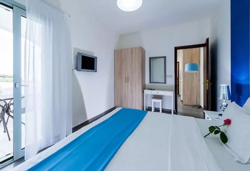 Angela Studios Apartments