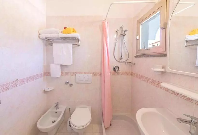 هتل Le Canne Family Resort & Spa