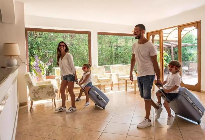 هتل Le Canne Family Resort & Spa