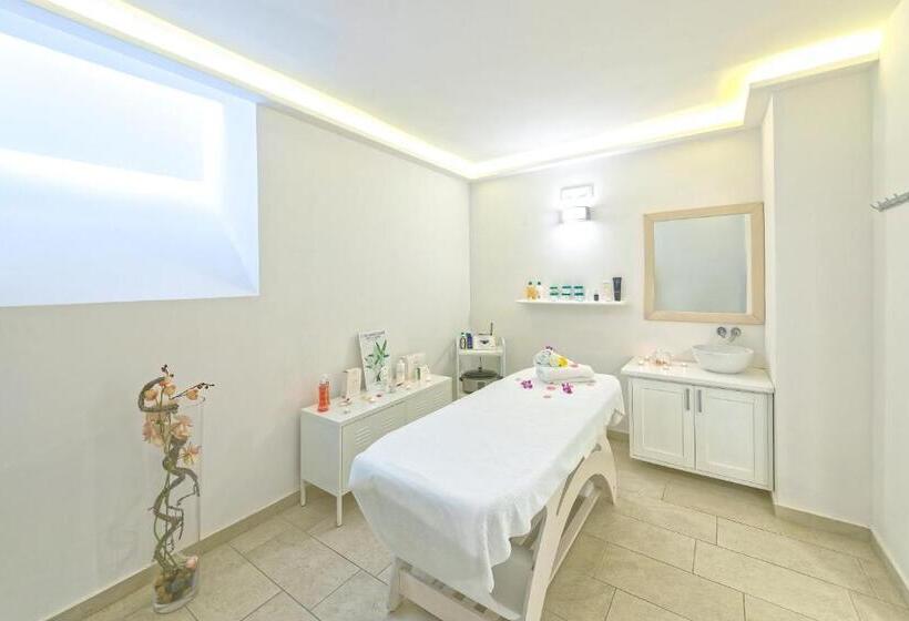 בית מלון כפרי Le Canne Family Resort & Spa