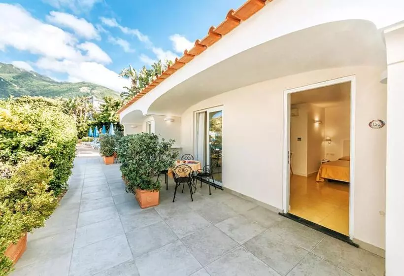 هتل Le Canne Family Resort & Spa