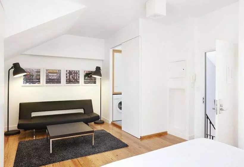 Hello Lisbon Santos Apartments