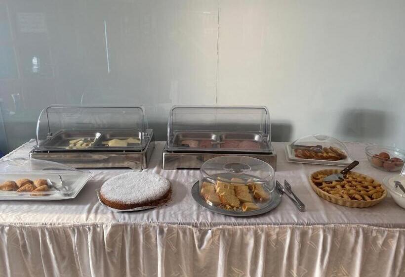 בית מלון כפרי Annita's Village