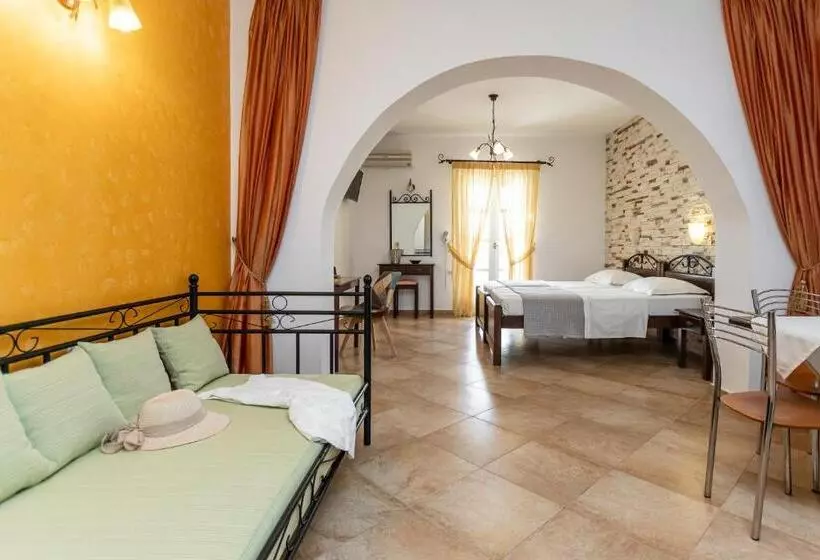 هتل Annita's Village