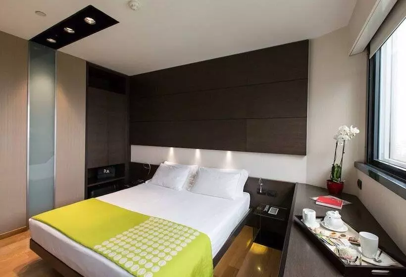 هتل Best Western Plus The Hub