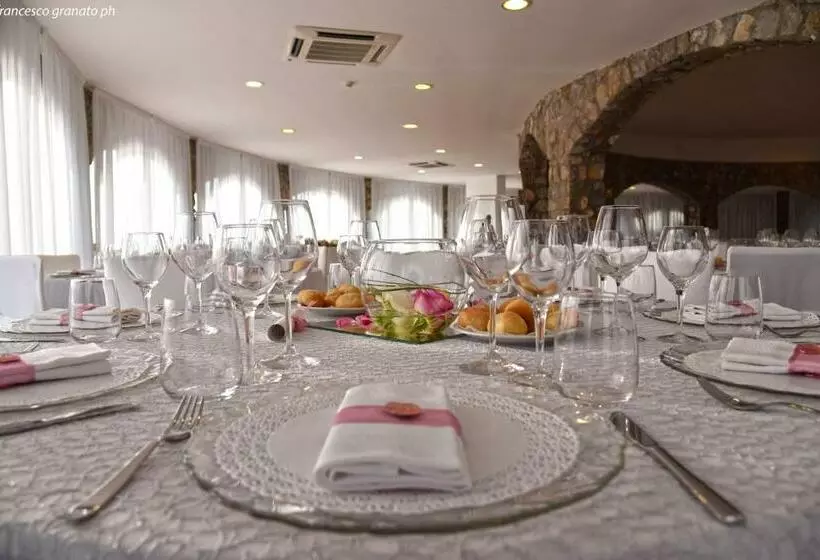 Отель Delle Stelle Beach Resort