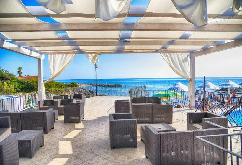فندق Delle Stelle Beach Resort