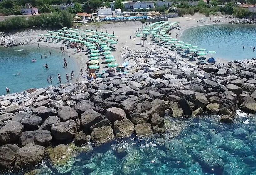 فندق Delle Stelle Beach Resort