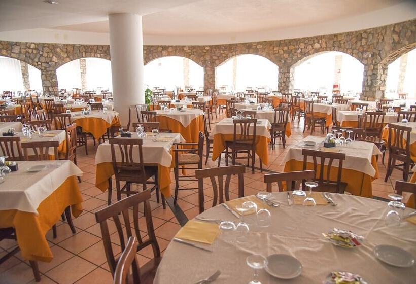 فندق Delle Stelle Beach Resort